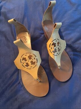 Tory Burch Logo Thong Ankle Sandals  Sz 10.5 MISSING STRAPS Laser Cut